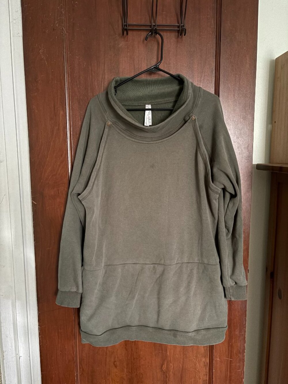 Latched Mama Nursing & Baby-Wearing Sweatshirt (Dark Green, Size 3X)